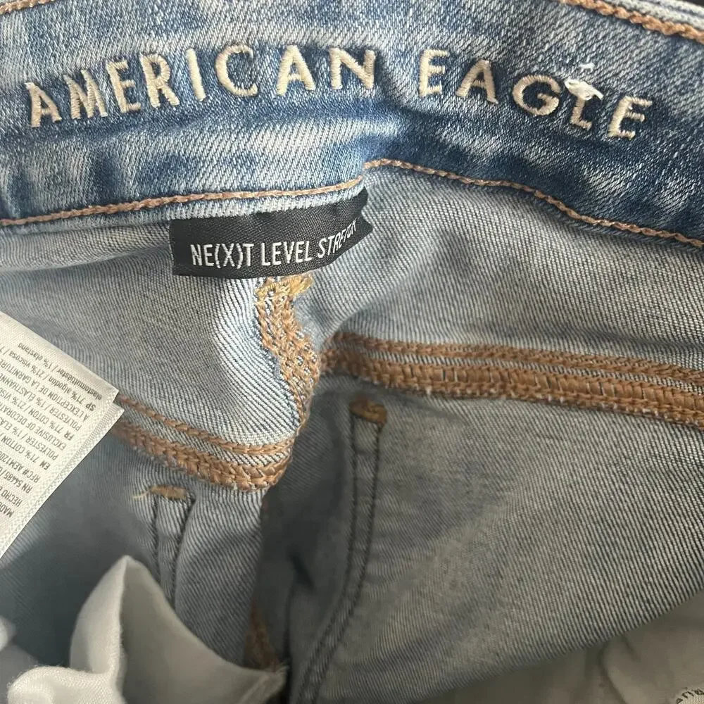 American Eagle Jeans Women’s Size 0 Light Wash Distressed NexT Level Stretch